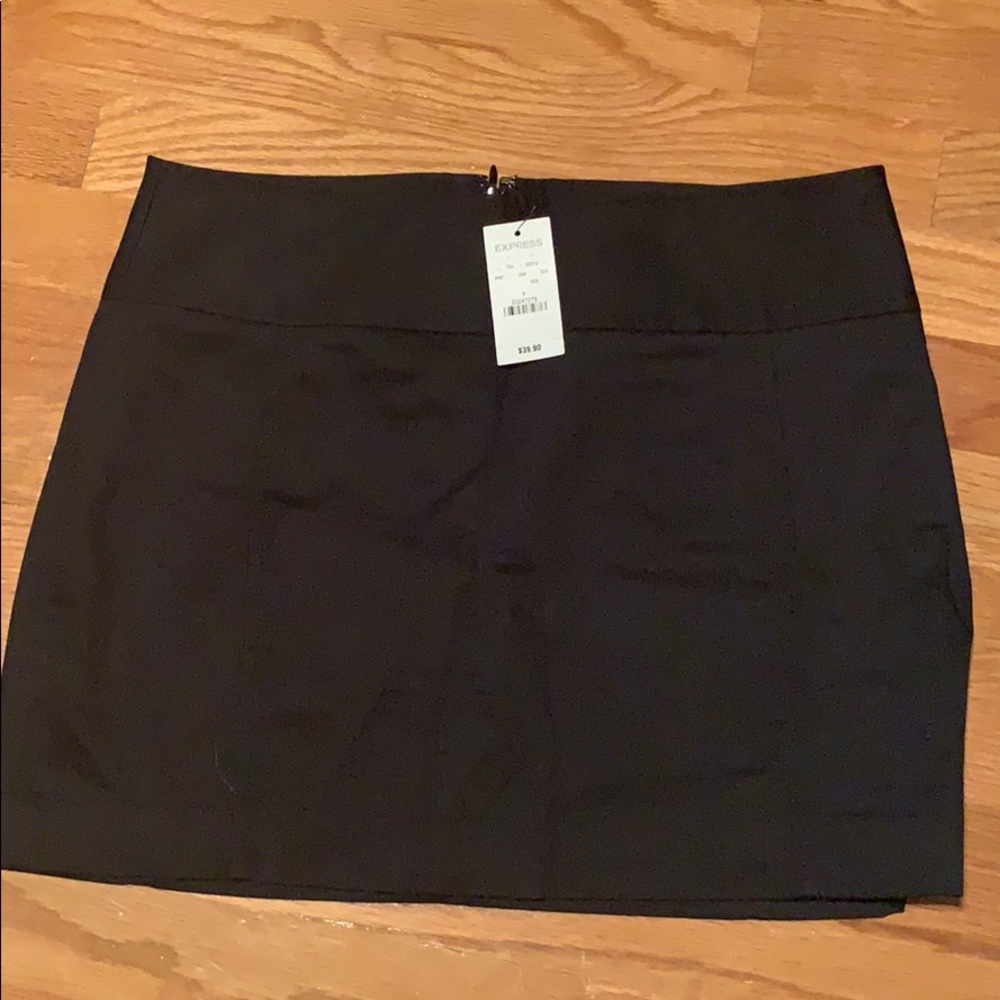 Black Express Skirt